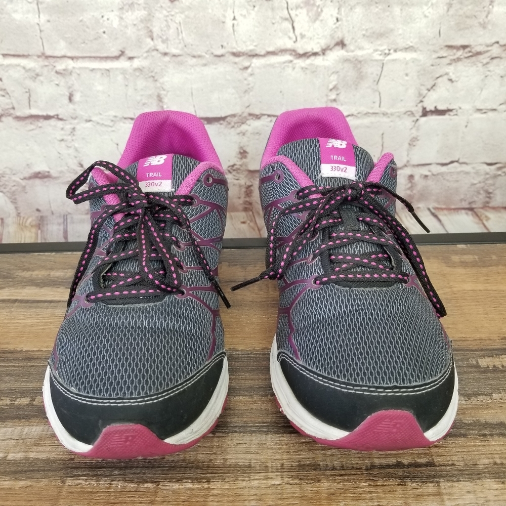 New Balance 330 v2 Grey Purple Lightweight Trail Running Shoe 8.5M - Picture 2 of 8
